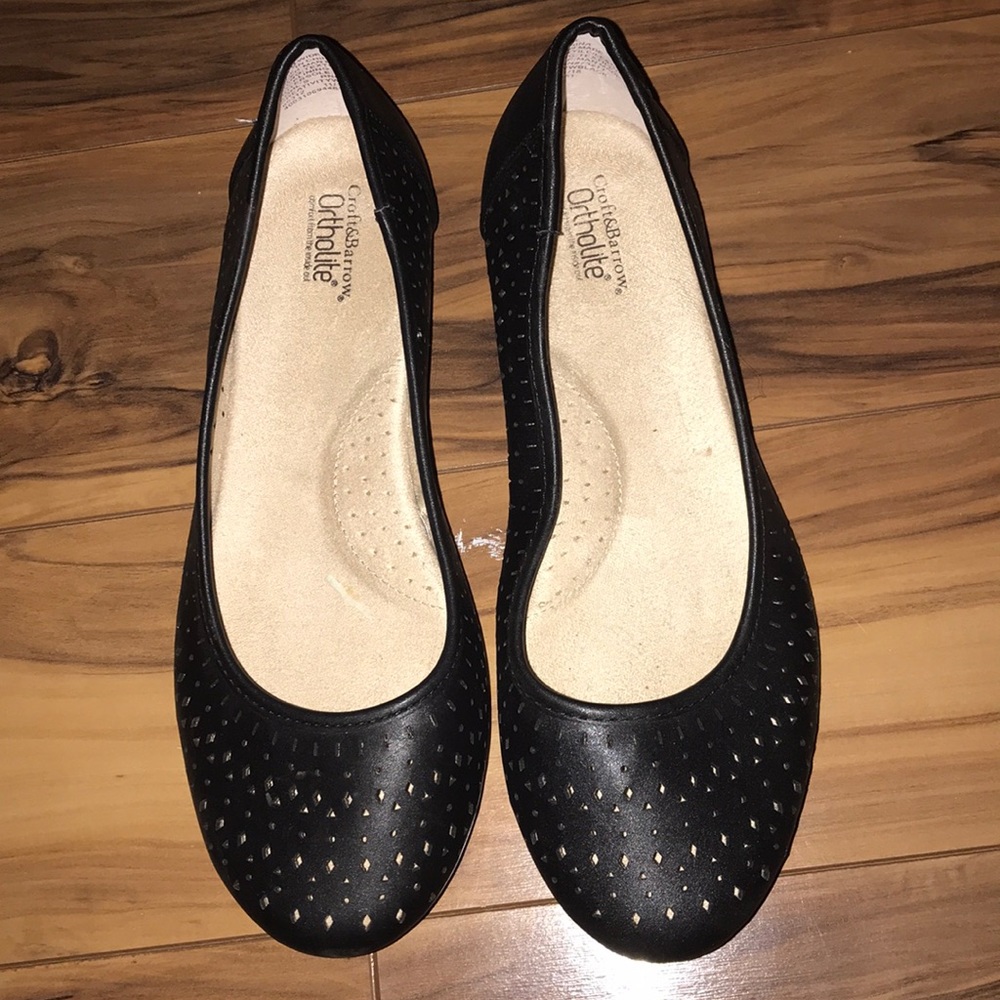 Black flats